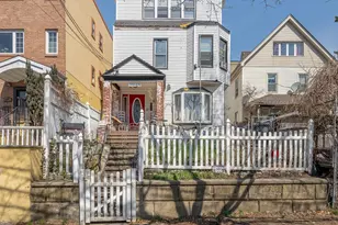 11-29 30th Rd, New York City, NY 11102 - Photo 2