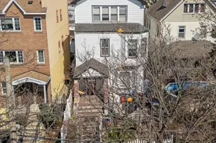 11-29 30th Rd, New York City, NY 11102 - Photo 6