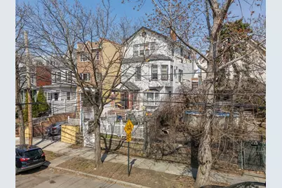 11-29 30th Road, New York City, NY 11102 - Photo 4