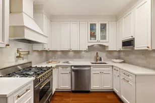 822 President St, New York City, NY 11215 - Photo 4