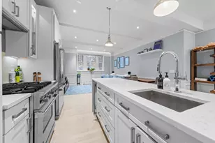 321 W 78th St, New York City, NY 10024 - Photo 4