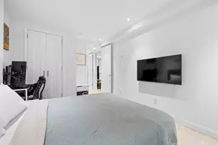 321 W 78th St, New York City, NY 10024 - Photo 10