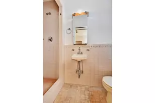 311 W 97th St, New York City, NY 10025 - Photo 12