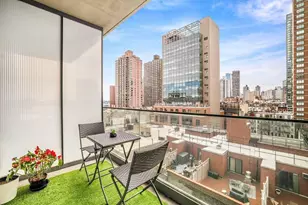 302 E 96th St, New York, NY 10128 - Photo 4