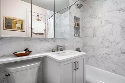 155 W 68th Street #1921, New York City, NY 10023 - Photo 8