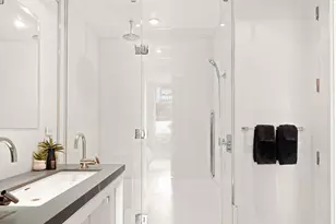 444 W 19th St, New York City, NY 10011 - Photo 8