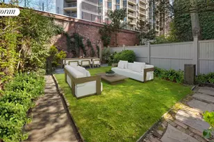 12 Monroe Pl, New York City, NY 11201 - Photo 10