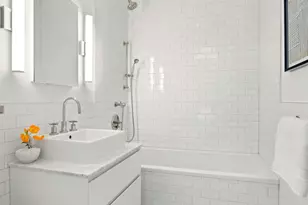 286 Spring St, New York City, NY 10013 - Photo 24