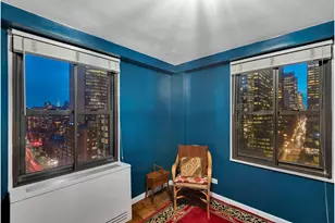 305 E 40th St, New York, NY 10017 - Photo 12