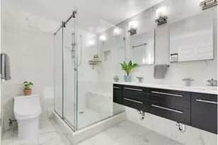 305 E 40th St, New York City, NY 10017 - Photo 6