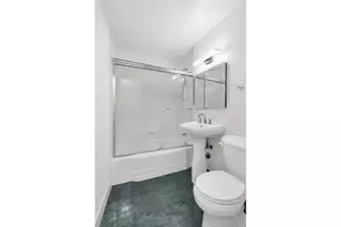 305 E 40th St, New York, NY 10017 - Photo 10