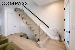 319 Hawthorne St, New York City, NY 11225 - Photo 10