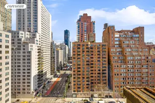 301 E 62nd St, New York City, NY 10065 - Photo 4