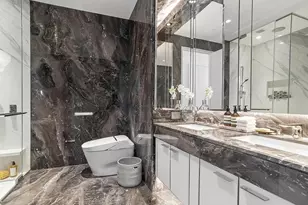 217 W 57th St, New York City, NY 10019 - Photo 4