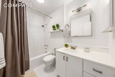 150 E 61st Street #2A, New York, NY 10065 - Photo 8