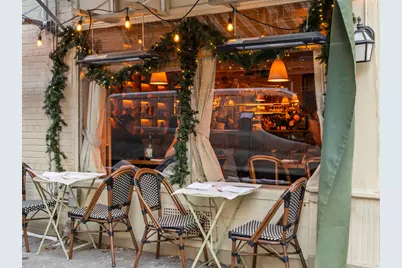 274 W 12th Street # 2, New York, NY 10014 - Photo 16