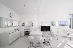 635 W 42nd St, New York, NY 10036 - Photo 4