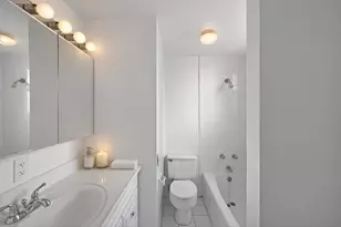 330 E 49th St, New York City, NY 10017 - Photo 20