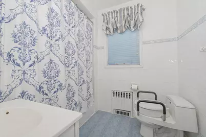 72 10th Street, New York City, NY 10306 - Photo 10