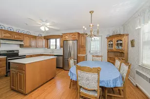 72 10 St, New York City, NY 10306 - Photo 6