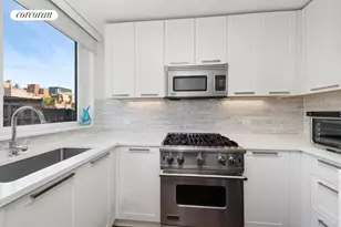 200 E 94th St, New York City, NY 10128 - Photo 2