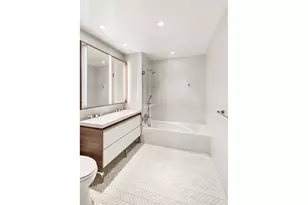 505 W 43rd St, New York City, NY 10036 - Photo 4
