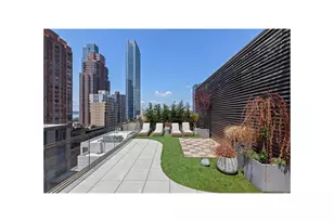 505 W 43rd St, New York City, NY 10036 - Photo 14