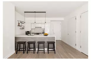 505 W 43rd St, New York City, NY 10036 - Photo 2