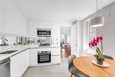 106 Central Park S #16A, New York, NY 10019 - Photo 6