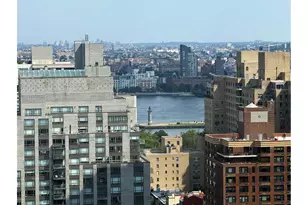 360 E 88th St, New York City, NY 10128 - Photo 18