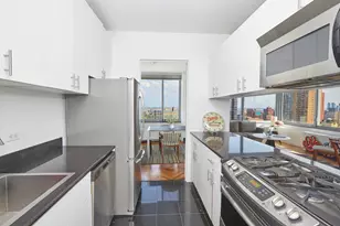 360 E 88th St, New York City, NY 10128 - Photo 6