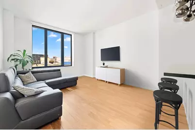 42-14 Crescent Street #8B, New York City, NY 11101 - Photo 2