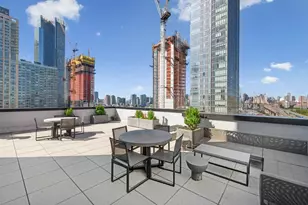 42-14 Crescent St, New York City, NY 11101 - Photo 8