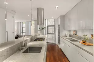9 Minetta St, New York City, NY 10012 - Photo 8