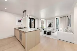 400 W 38th St, New York City, NY 10018 - Photo 1