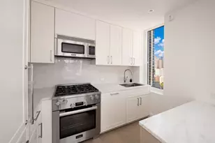 400 E 84th St, New York, NY 10028 - Photo 2