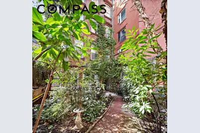 18 R Spring Street #3R, New York City, NY 10012 - Photo 8