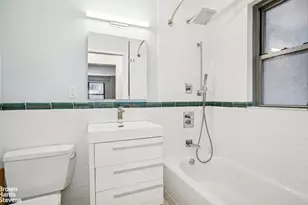 420 E 55th St, New York City, NY 10022 - Photo 4