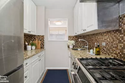 420 E 55th Street #5Q, New York City, NY 10022 - Photo 4