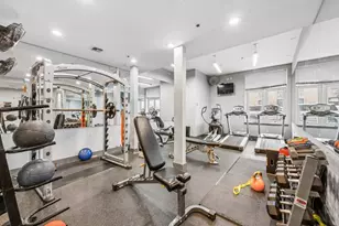 390 Lorimer St, New York City, NY 11206 - Photo 14