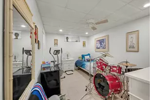 26 Ira Ct, New York City, NY 11229 - Photo 18