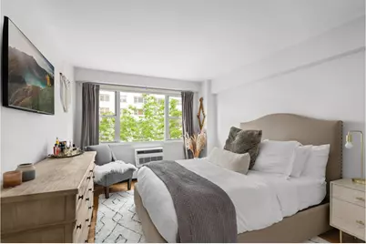 79 W 12th Street #5F, New York City, NY 10011 - Photo 4