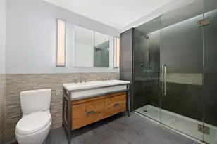 211 E 13th St, New York, NY 10003 - Photo 8