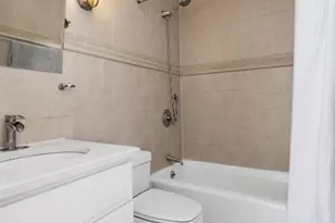 200 E 89th St, New York City, NY 10128 - Photo 18