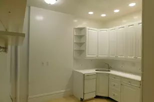 77 W 85th St, New York, NY 10024 - Photo 2