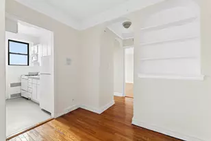 47-20 42nd St, New York City, NY 11104 - Photo 2