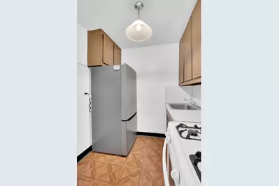 155 W 68th Street #1807, New York, NY 10023 - Photo 4