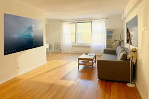 330 E 70th St, New York, NY 10021 - Photo 2