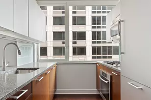 100 Riverside Blvd, New York City, NY 10069 - Photo 4