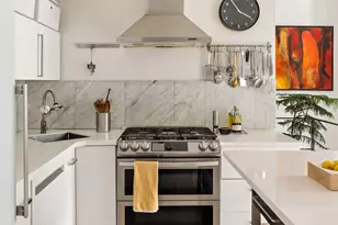 210 President St, Brooklyn, NY 11231 - Photo 8